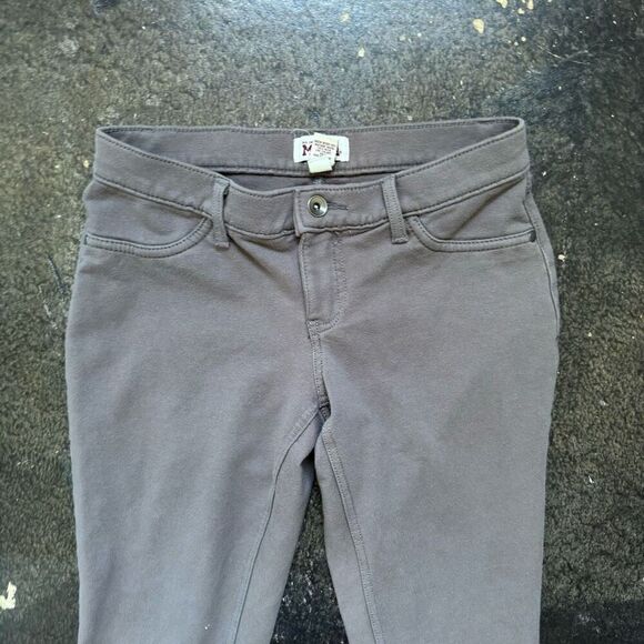 Mudd Women's Solid Cotton Blend Pants Gray Size 5 Low Rise Style Essential - Picture 4 of 14